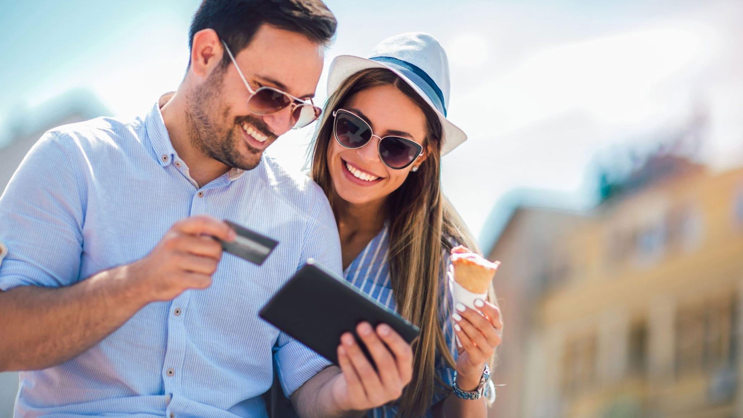Получить иностранную карту помогут специалисты Easy Payments